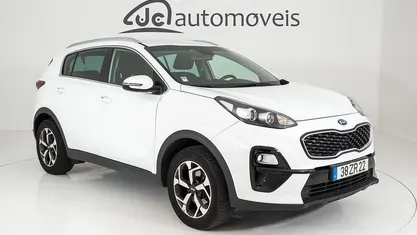 Branco Usado 2019 Kia Sportage Urban SUV | € 20.500 (Preço justo)