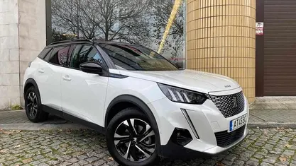 Usado 2022 Peugeot e-2008 SUV | € 20.900 (Bom preço)