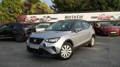 Cinza Usado 2023 Seat Arona Style SUV | € 15.650 (Preço justo)