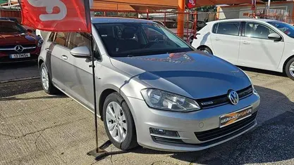 Usado VW Golf VII Trendline 110 HP (80 kW) 2015 Cinza Citadino
