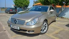 Cinzento Usado 2006 Mercedes CLS320 Sedan | € 11.750 (Bom preço)
