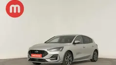 Cinzento Usado 2024 Ford Focus ST-Line X | € 24.499 (Preço justo)