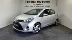 Cinzento Usado 2017 Toyota Yaris Hybrid | € 14.500 (Preço justo)