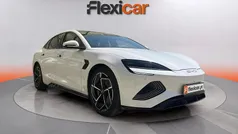 Branco Usado 2024 BYD Seal Sedan | € 39.990 (Preço justo)