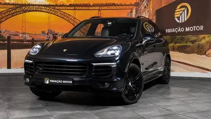 Azul Usado 2015 Porsche Cayenne SUV | € 35.900 (Preço justo)