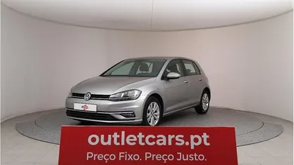 Cinzento claro metalizado Usado 2018 VW Golf VII | € 14.950 (Bom preço)