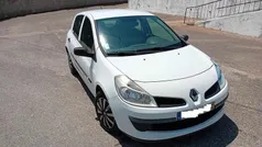 Branco Usado 2006 Renault Clio II Citadino | € 3.100 (Preço justo)