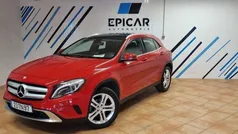 Vermelho Usado 2016 Mercedes GLA180 Urban SUV | € 21.200 (Preço justo)