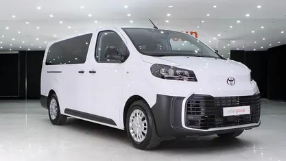 Usado 2025 Toyota Proace Monovolume | € 50.190