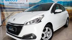 Usado 2018 Peugeot 208 Active Citadino | € 9.750 (Bom preço)