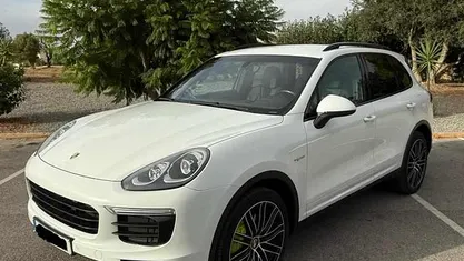 Branco Usado 2015 Porsche Cayenne SUV | € 35.200 (Super Preço)
