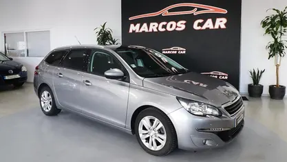 Cinzento Usado 2015 Peugeot 308 SW Carrinha | € 10.900 (Preço justo)