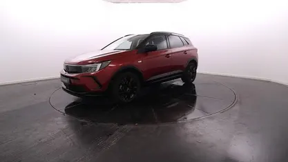 Usado Opel Grandland X 131 HP (96 kW) 2024 Vermelho SUV