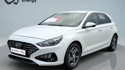Usado Hyundai i30 Style 120 HP (88 kW) 2023 Branco Sedan
