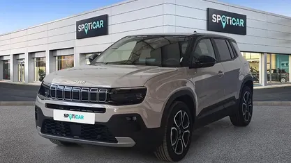 Usado Jeep Avenger Summit 101 HP (74 kW) 2025 Bege SUV