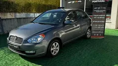 Cinza Usado 2008 Hyundai Accent Style Sedan | € 4.900