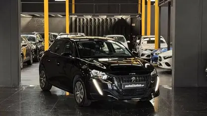 Usado Peugeot 208 Active 101 HP (74 kW) 2023 Citadino