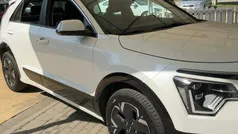 Branco Usado 2023 Kia e-Niro SUV | € 28.500 (Preço justo)