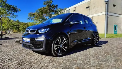 Usado BMW i3 125 kW (170 HP) 2021 Preto Citadino