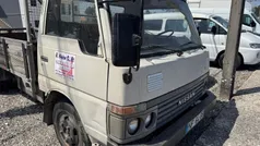 Branco Usado 1983 Nissan Cabstar Pickup | € 3.900