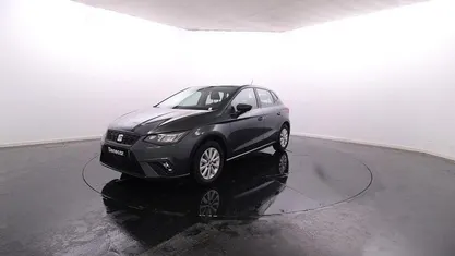 Usado Seat Ibiza 116 HP (85 kW) 2024 Cinzento Citadino