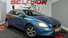 Azul Usado 2014 Volvo V40 Kinetic Carrinha | € 13.750 (Preço justo)