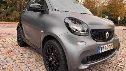Cinzento Usado 2015 Smart ForTwo Coupé Coupé | € 9.990 (Preço justo)