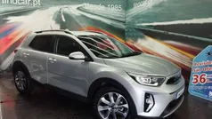 Cinzento Usado 2024 Kia Stonic SUV | € 18.999 (Preço justo)