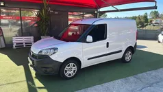Branco Usado 2018 Fiat Doblò Monovolume | € 9.950 (Preço justo)