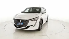 Usado 2021 Peugeot e-208 Active Citadino | € 16.599 (Preço justo)