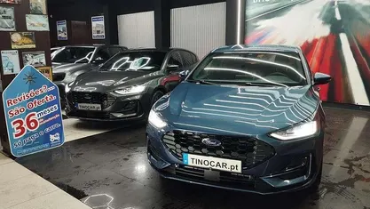 Azul Novo 2026 Ford Focus | € 23.999 (Preço justo)