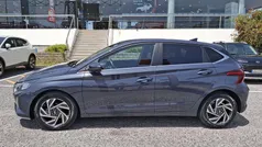 Aurora grey (metalizado) Usado 2023 Hyundai i20 Comfort | € 17.400 (Preço justo)