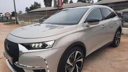 Cinzento Usado 2022 DS Automobiles DS7 Crossback SUV | € 29.950 (Preço justo)