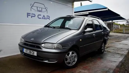 Usado Fiat Palio Weekend 71 HP (52 kW) 2000 Cinzento Carrinha
