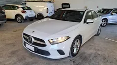 Branco Usado 2020 Mercedes A180 Business Citadino | € 24.750 (Preço justo)
