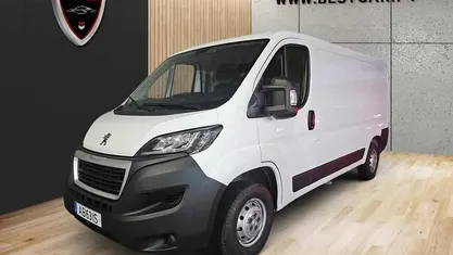 Usado Peugeot Boxer 140 HP (102 kW) 2020 Branco Van