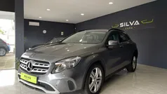 Cinza Usado 2017 Mercedes GLA200 Urban SUV | € 25.890 (Preço justo)