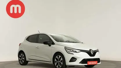 Branco Usado 2023 Renault Clio V | € 17.499 (Preço justo)