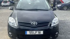 Preto Usado 2010 Toyota Auris Sedan | € 7.500 (Preço justo)