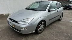 Cinza Usado 2001 Ford Focus Trend Citadino | € 1.998