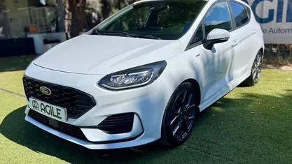Usado Ford Fiesta 100 HP (73 kW) 2022 Branco Citadino