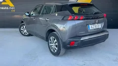 Cinza Usado 2023 Peugeot 2008 Active SUV | € 17.900 (Bom preço)