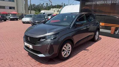 Usado Peugeot 3008 Active 130 HP (95 kW) 2022 Cinza