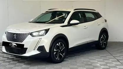 Usado 2021 Peugeot e-2008 Allure SUV | € 17.000 (Bom preço)