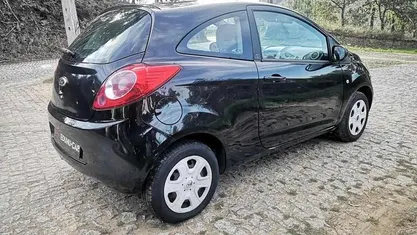 Preto Usado 2012 Ford Ka Titanium Citadino | € 5.000 (Preço justo)