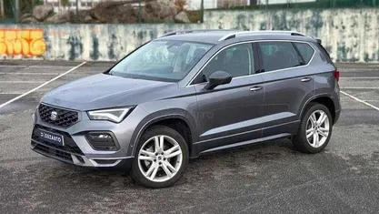 Cinzento Usado 2022 Seat Ateca SUV | € 24.890 (Preço justo)