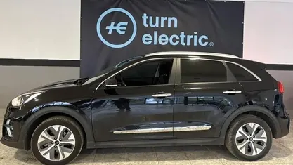 Preto Usado 2021 Kia e-Niro SUV | € 19.900 (Bom preço)