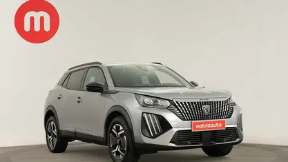 Cinzento Usado 2024 Peugeot 2008 Allure SUV | € 22.499 (Preço justo)