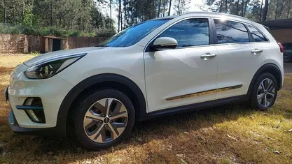 Usado 2021 Kia e-Niro SUV | € 20.490 (Preço justo)
