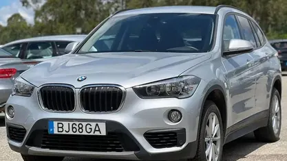 Cinzento Usado 2019 BMW X1 Advantage SUV | € 19.900 (Preço justo)